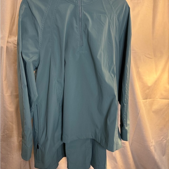 Athleta Advantage Poplin Jacket Raincoat Windbreaker 
Size XS - Picture 7 of 16